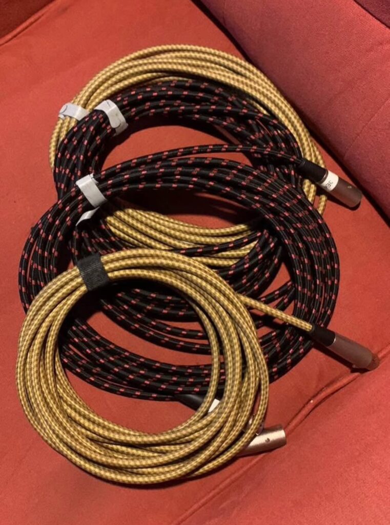 4 XLR Cables